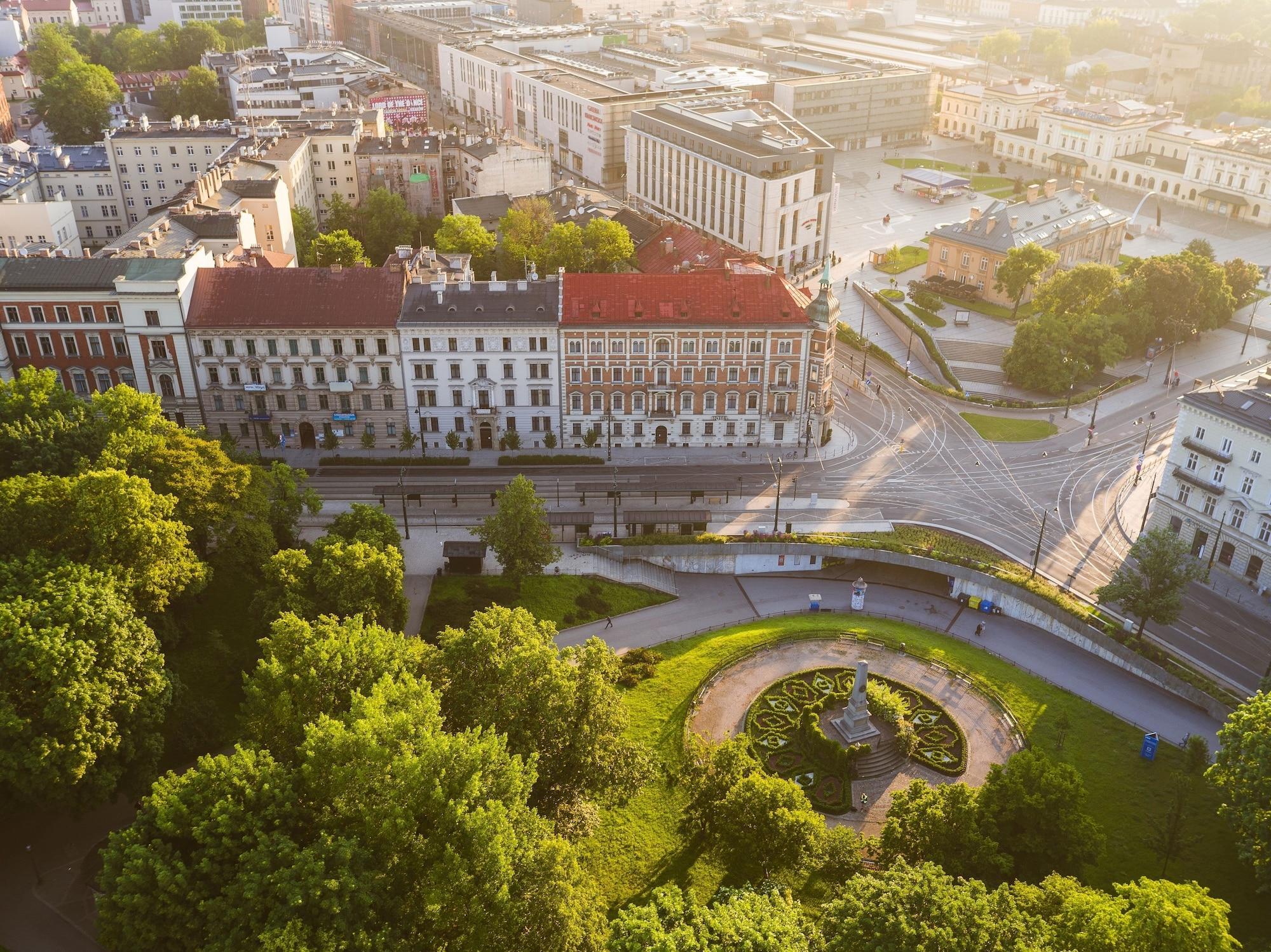 Central Palace Krasków Exteriör bild